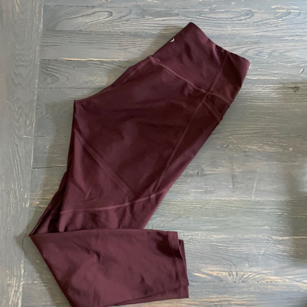 Old Navy Go Dry Leggings - Pockets.. maroon